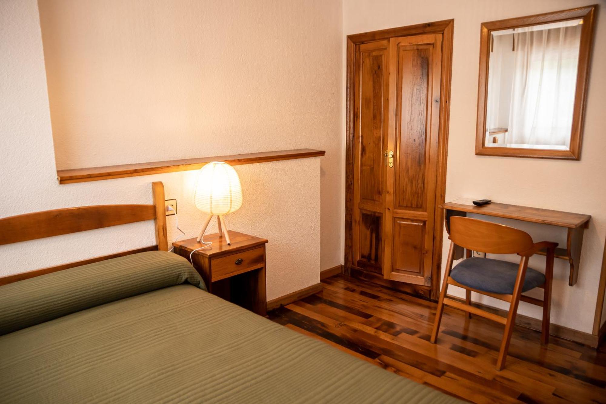 Hostal Restaurante Ventasierra Valdoré Pokoj fotografie