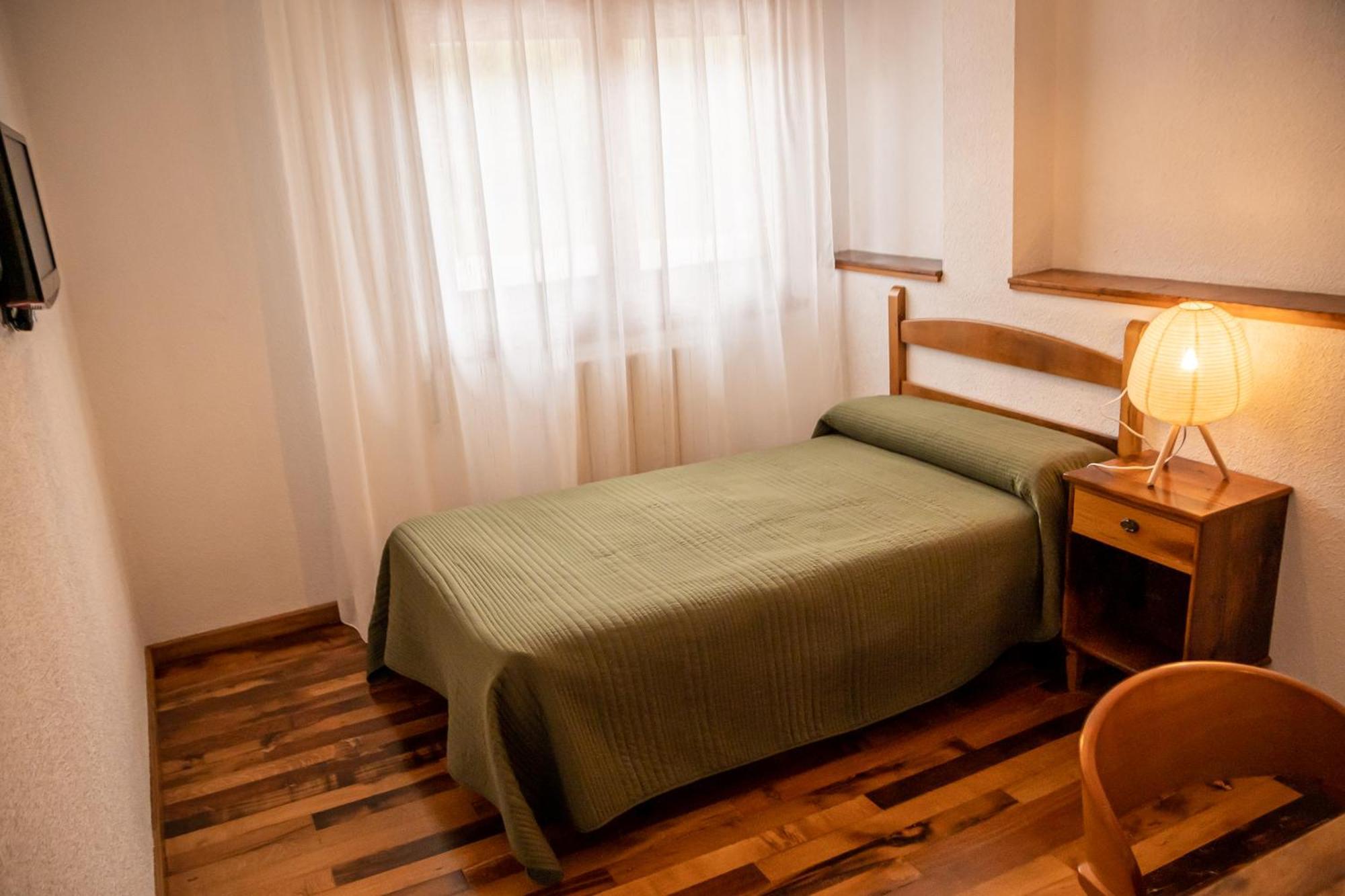 Hostal Restaurante Ventasierra Valdoré Pokoj fotografie