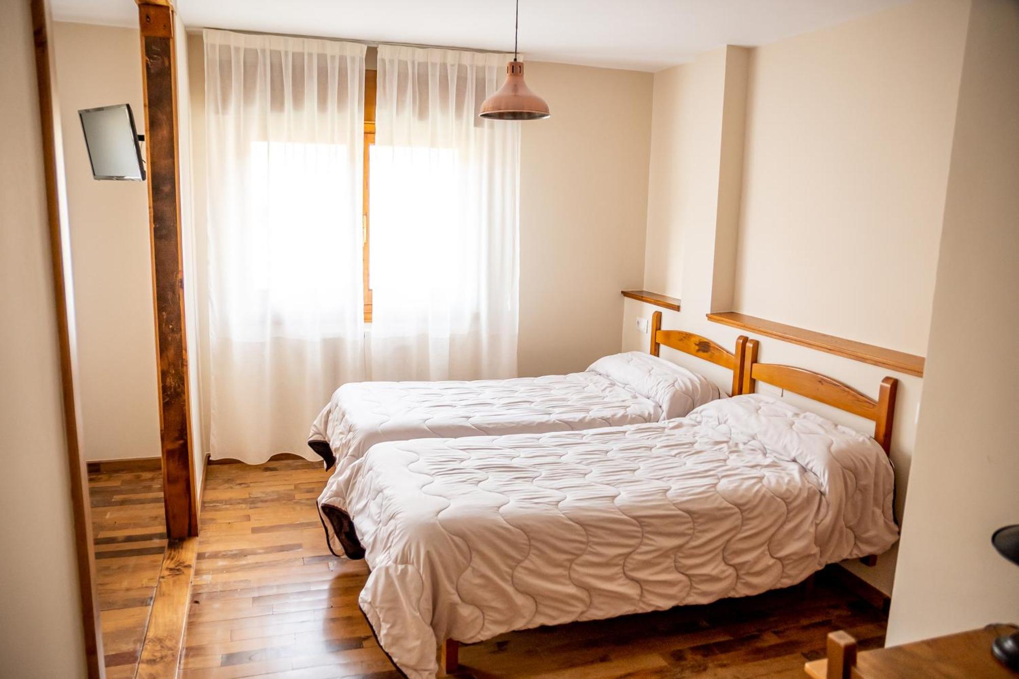 Hostal Restaurante Ventasierra Valdoré Pokoj fotografie