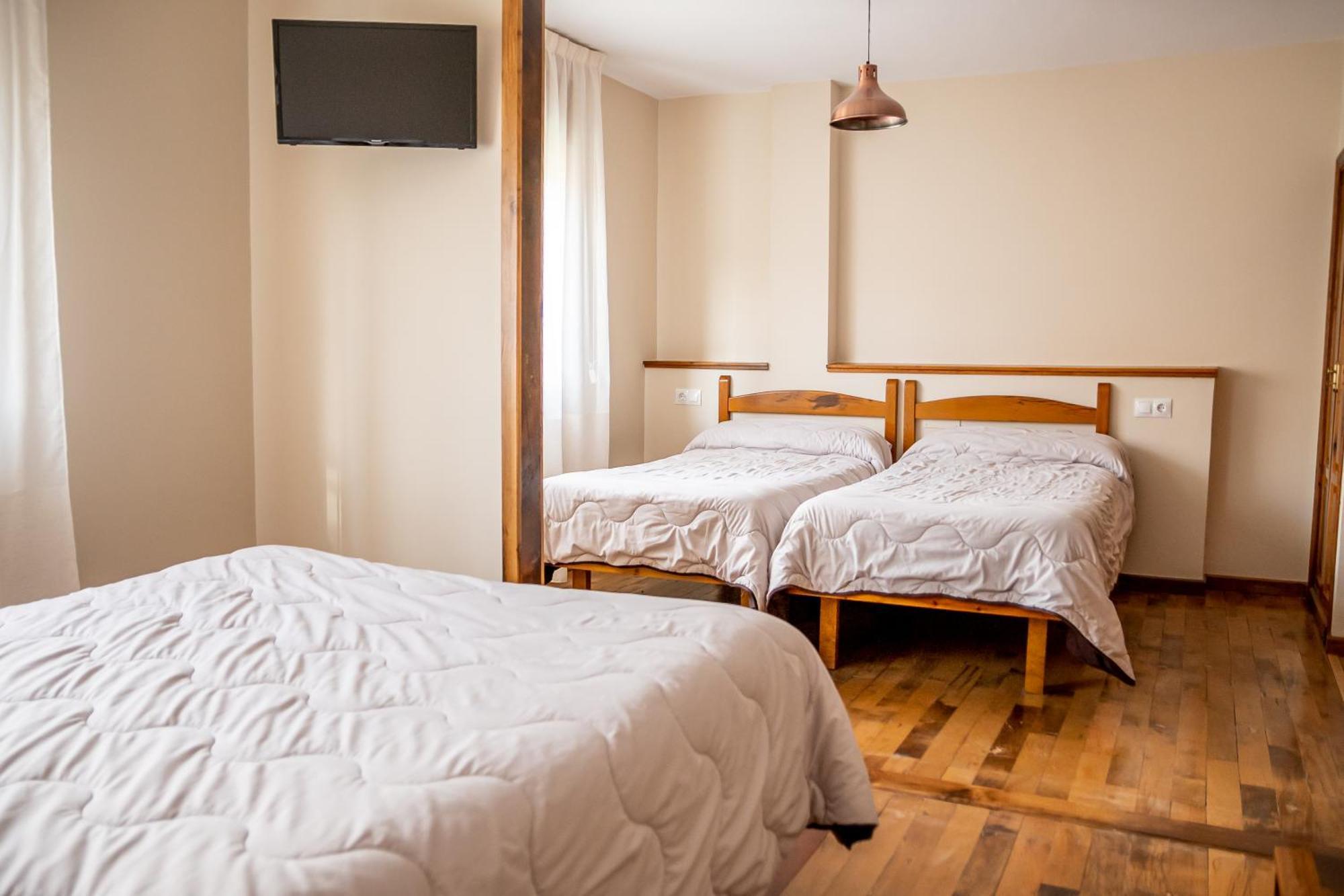 Hostal Restaurante Ventasierra Valdoré Pokoj fotografie